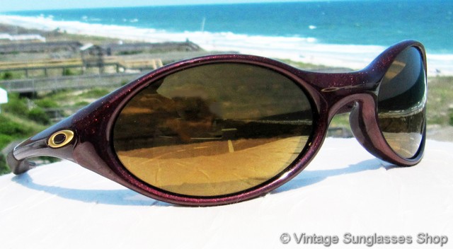 Vintage Oakley Sunglasses For Men and Women - Page 7